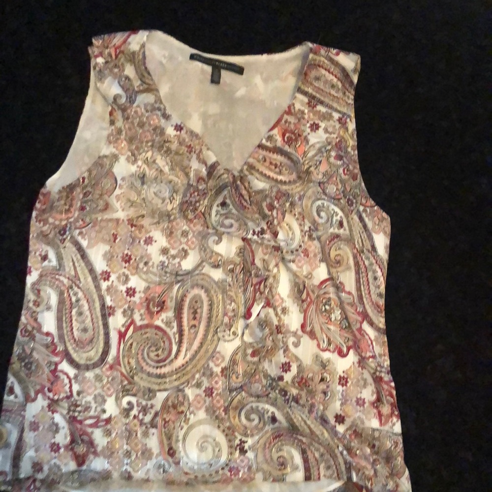 LN White House Black Market sleeveless top worn 1x